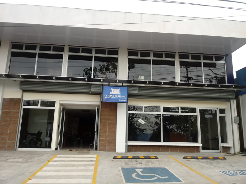 Fachada de la oficina del Registro Civil en Puriscal, Costa Rica