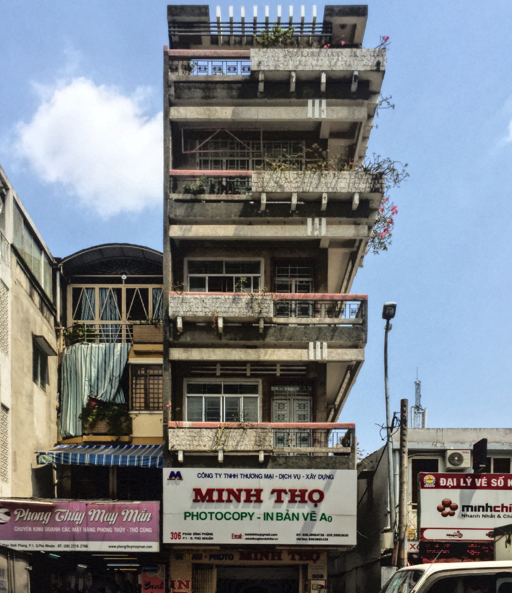 306 Phan Đình Phùng — Vietnamese modernist architecture. Created by Pham Phu Vinh.