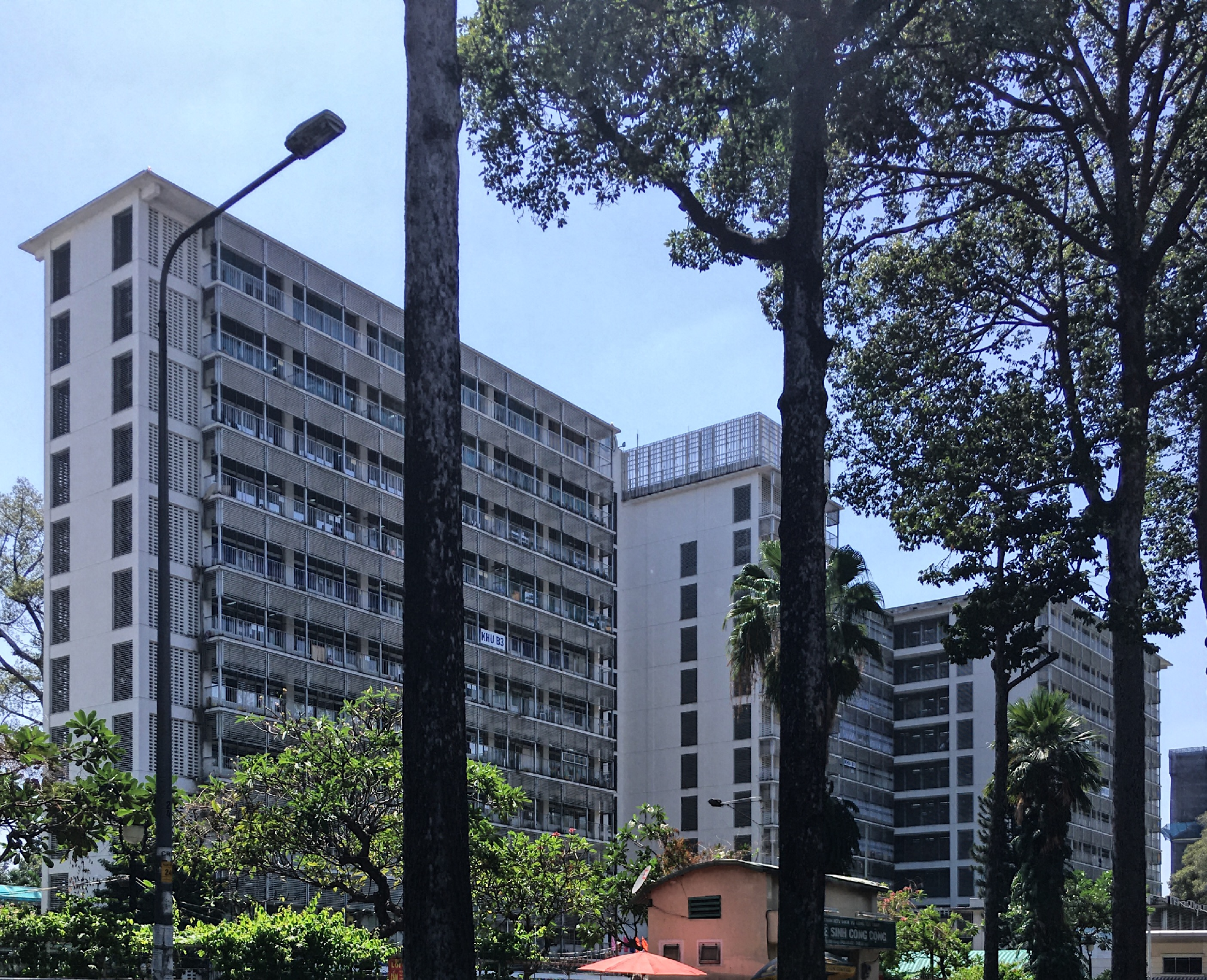 Cho Ray Hospital — Vietnamese modernist architecture. Created by Pham Phu Vinh.