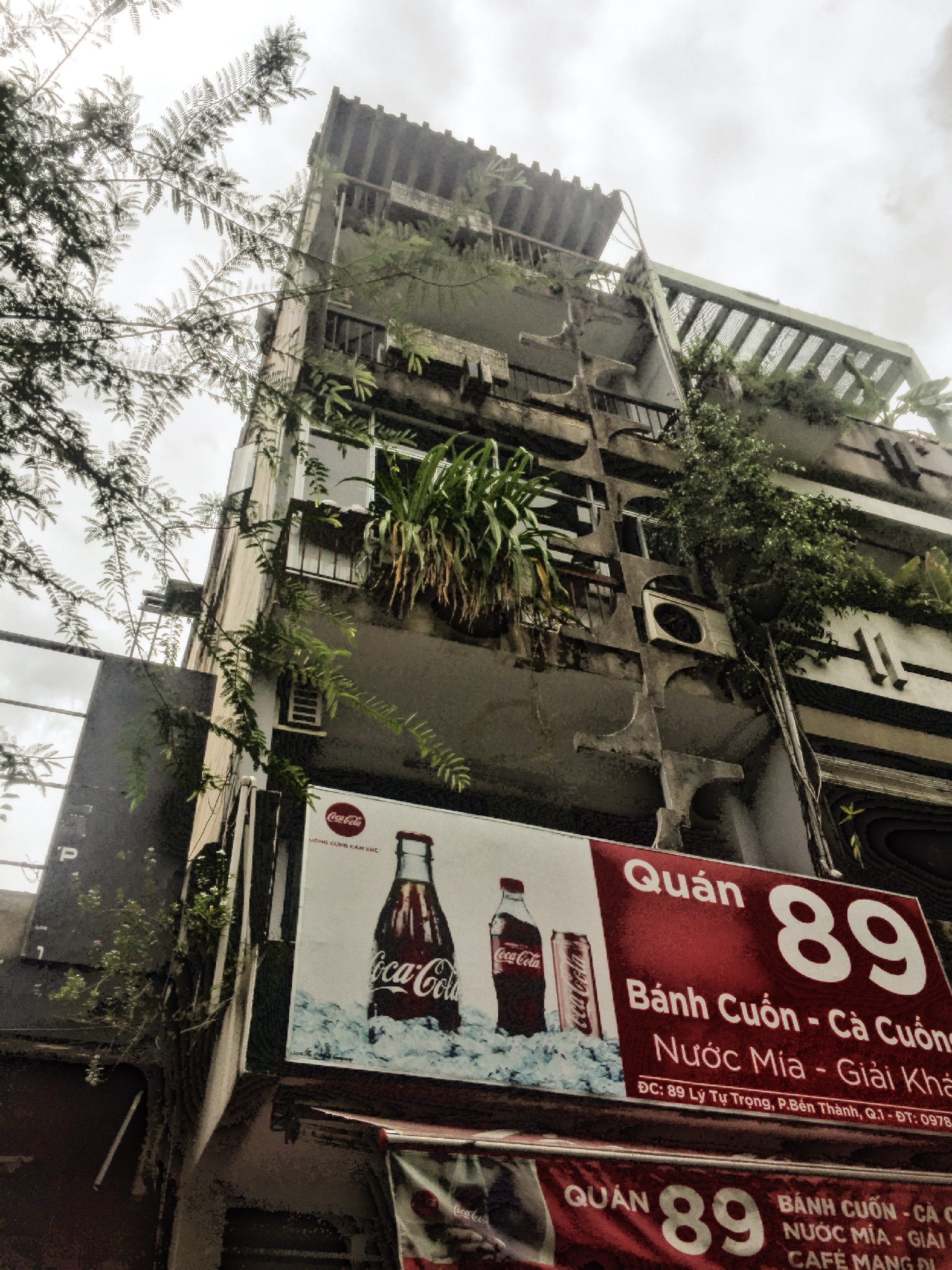 89 Lý Tự Trọng — Vietnamese modernist architecture. Created by Pham Phu Vinh.