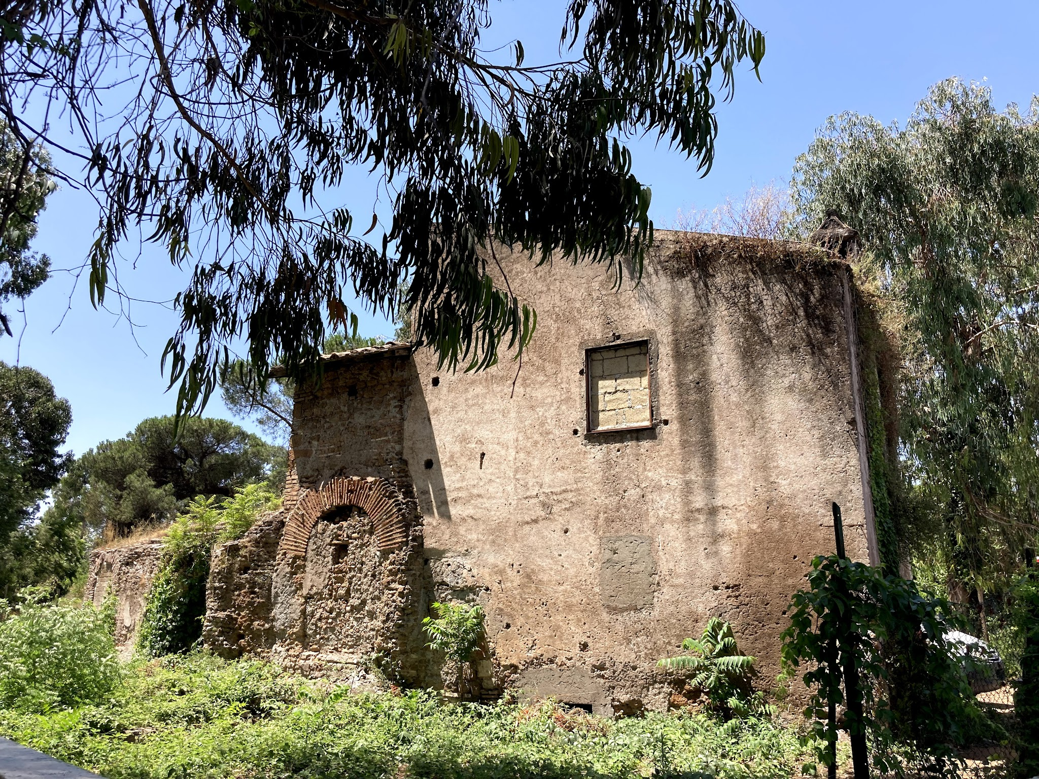 Casale su un antico edificio romano — foto 4