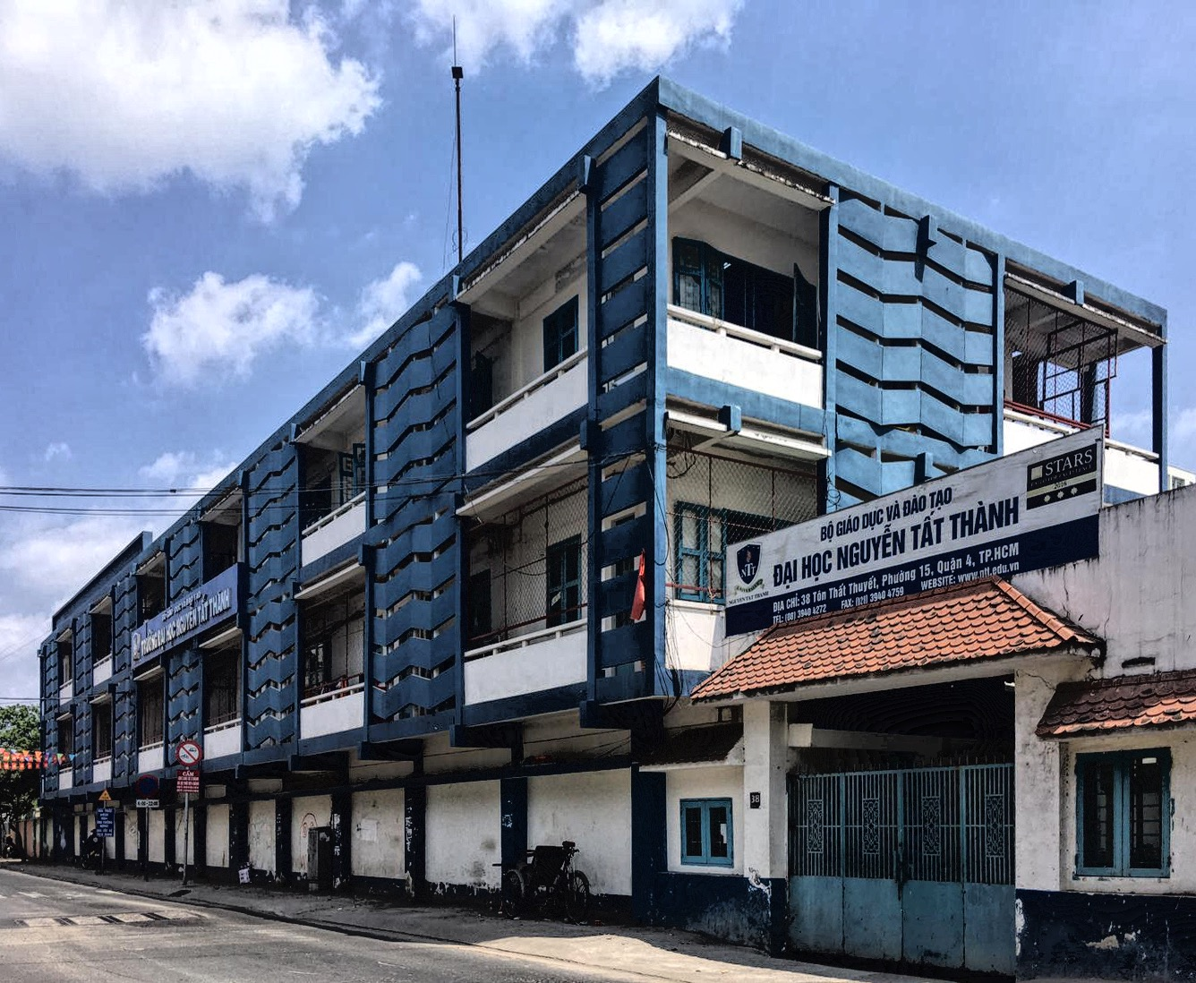 Nguyễn Tất Thành University — Vietnamese modernist architecture. Created by Pham Phu Vinh.