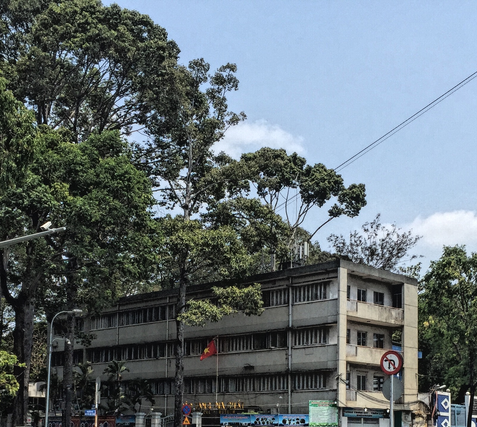 Vietnam Geology Museum — Vietnamese modernist architecture. Created by Pham Phu Vinh.