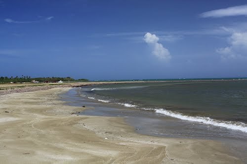 PLaya El Faro Arroyo