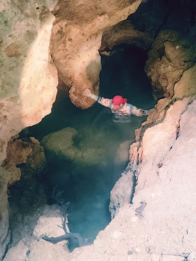 Jacuzzi Bajo Tunel Guajataca